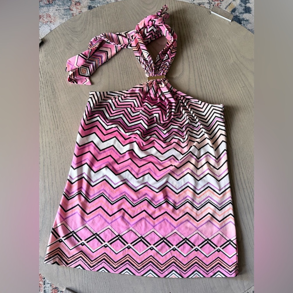 Jennifer Lopez Halter Top – XS – Pink/White/Black Geometric Print – Summer Ready